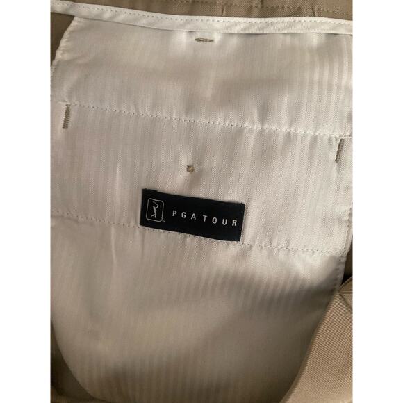 PGA Tour Men's Khaki Shorts Size 40 - Picture 5 of 5